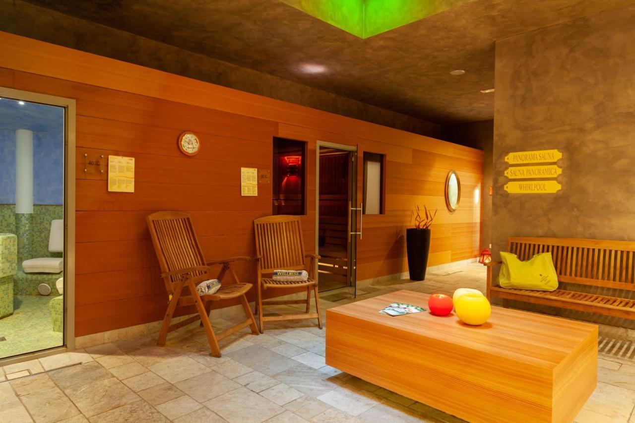 Hotel Bemelmans-Post Collalbo Esterno foto